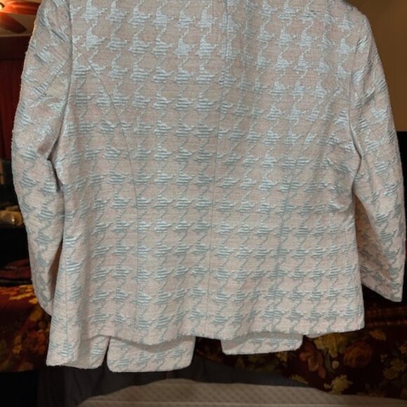 Ladies jacket - Picture 2 of 2